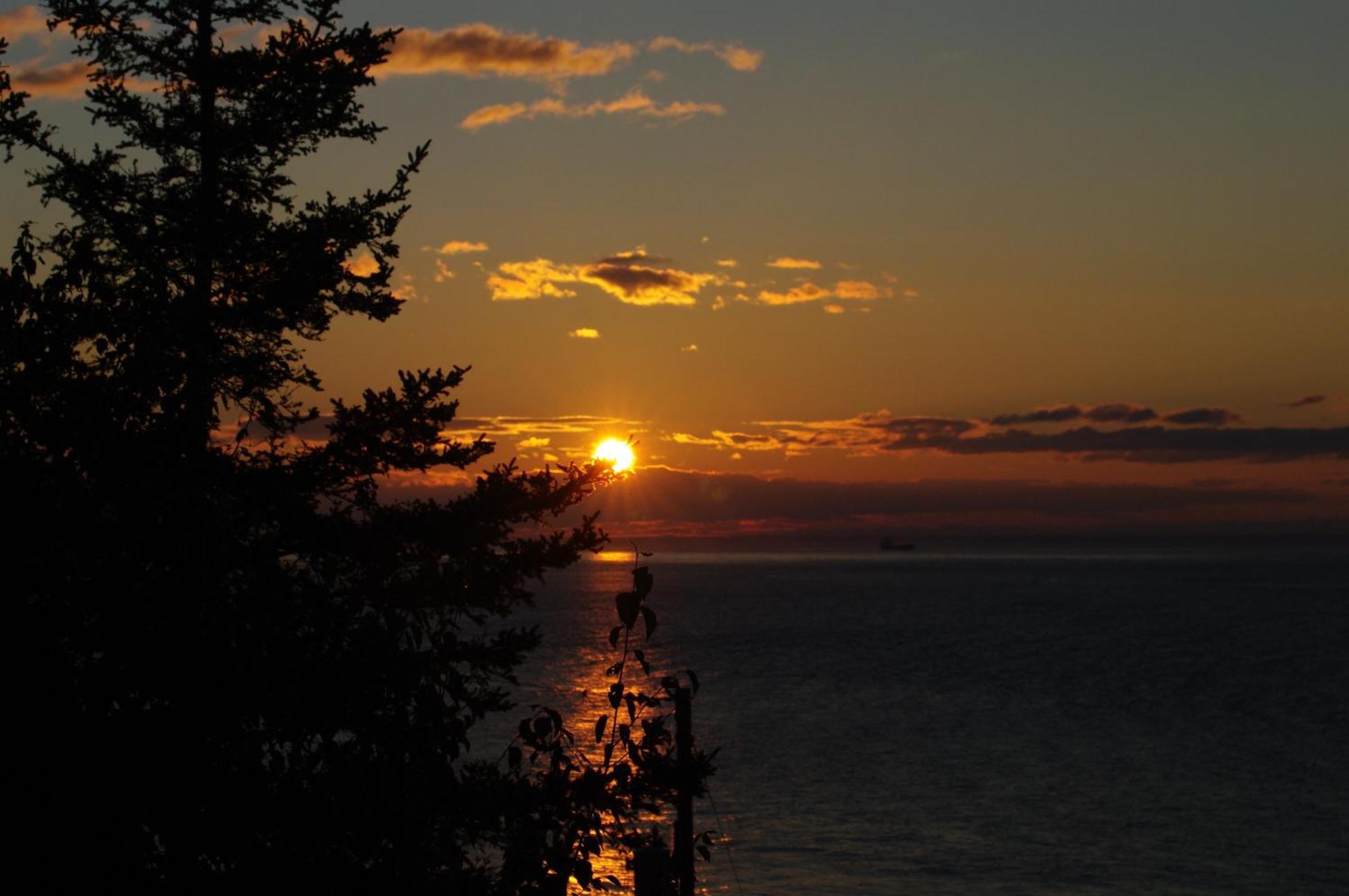 Auberge Des Eaux Vives La Malbaie Exteriör bild