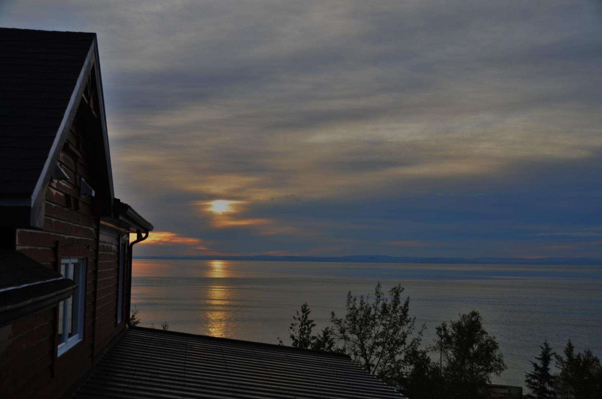 Auberge Des Eaux Vives La Malbaie Exteriör bild