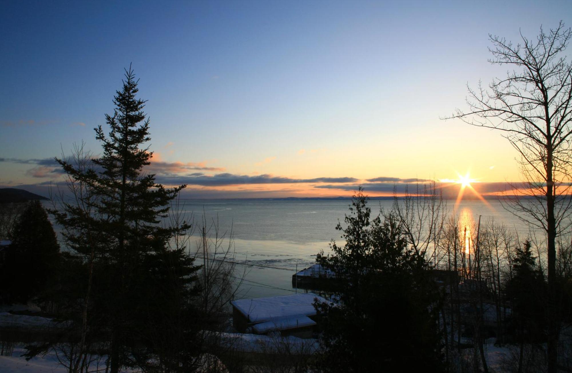 Auberge Des Eaux Vives La Malbaie Exteriör bild