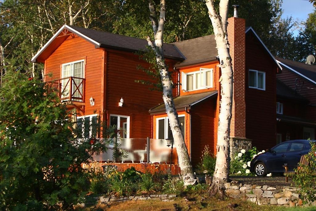 Auberge Des Eaux Vives La Malbaie Exteriör bild